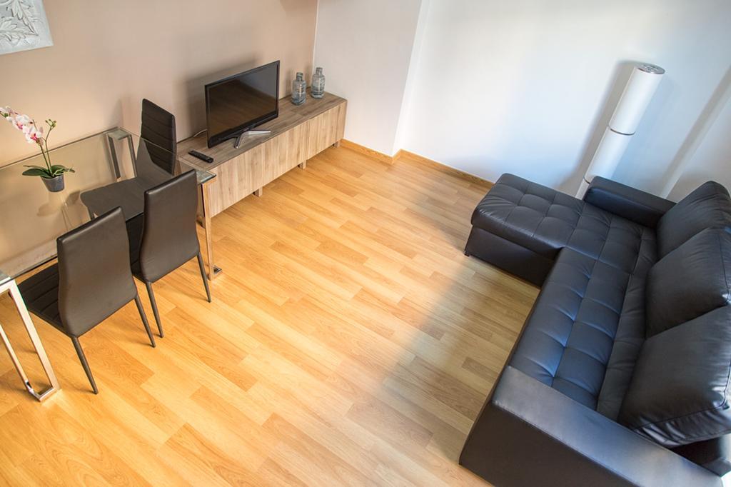 Apartamento Eursu Centro Con Piscina Málaga Dış mekan fotoğraf