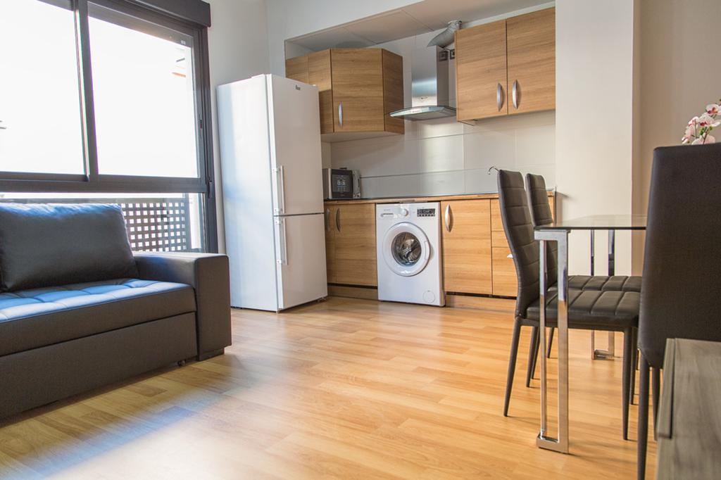 Apartamento Eursu Centro Con Piscina Málaga Dış mekan fotoğraf